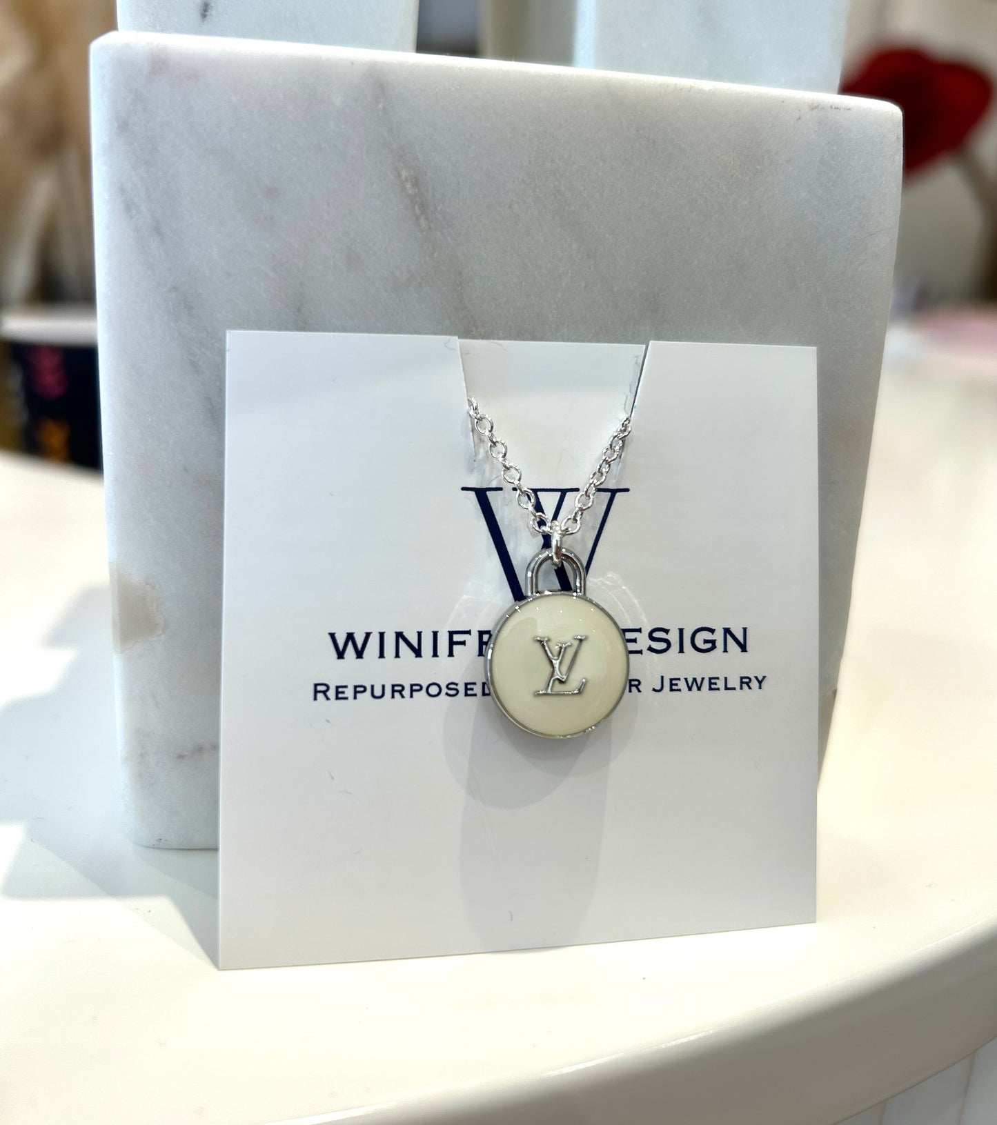Silver LV Dainty Necklace - Ivory