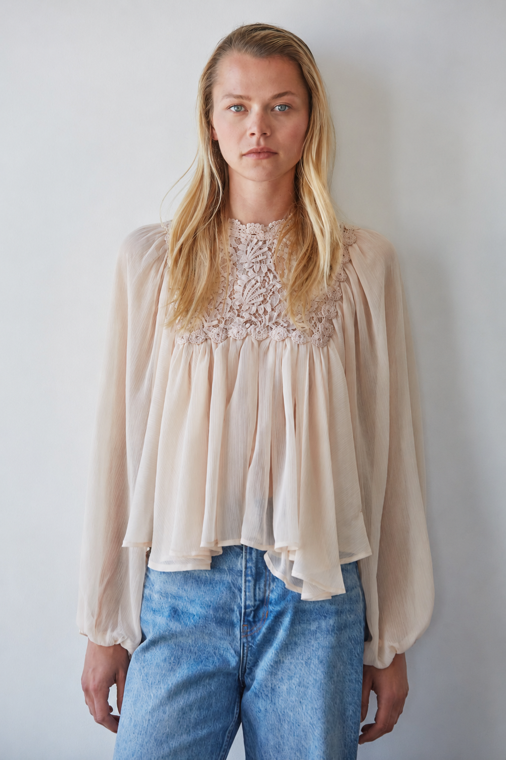 Alesia Floral Lace Top