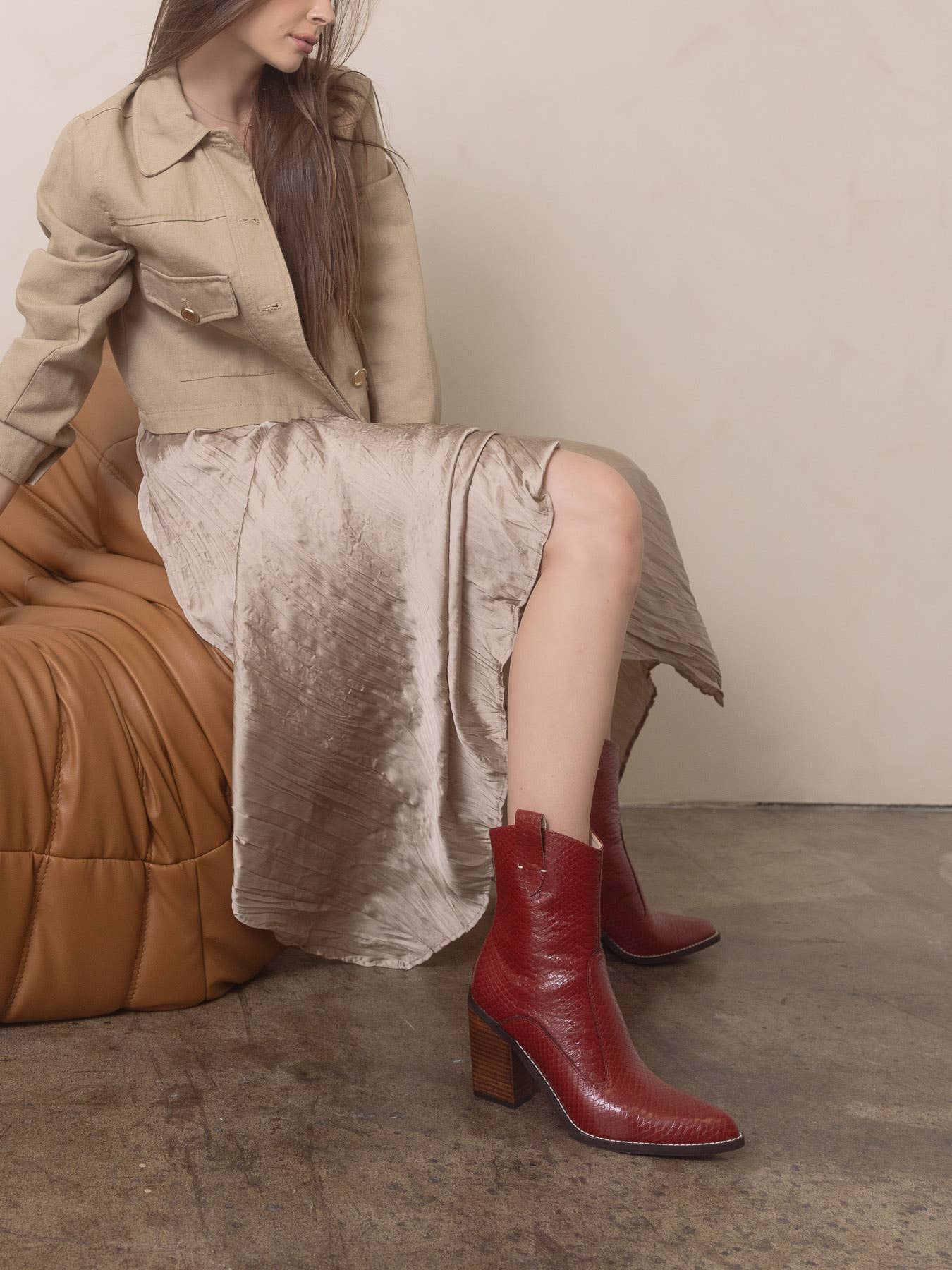 The Tara | Red Two Paneled Western boot