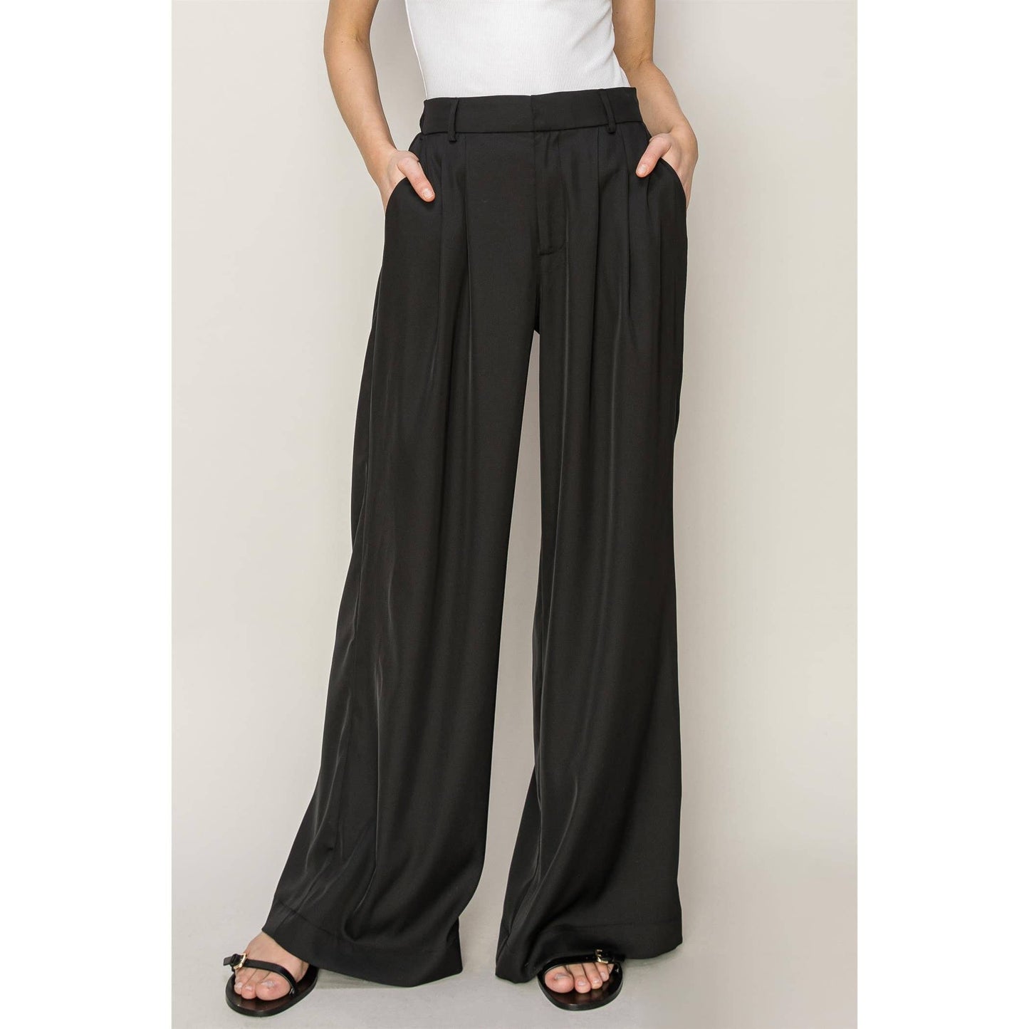 Shari High-Waist Pleated Pants