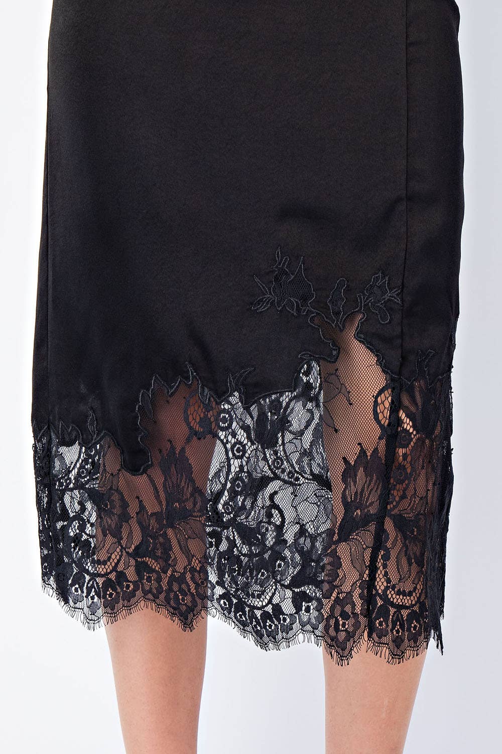 Jules Scalloped Lace Midi Skirt