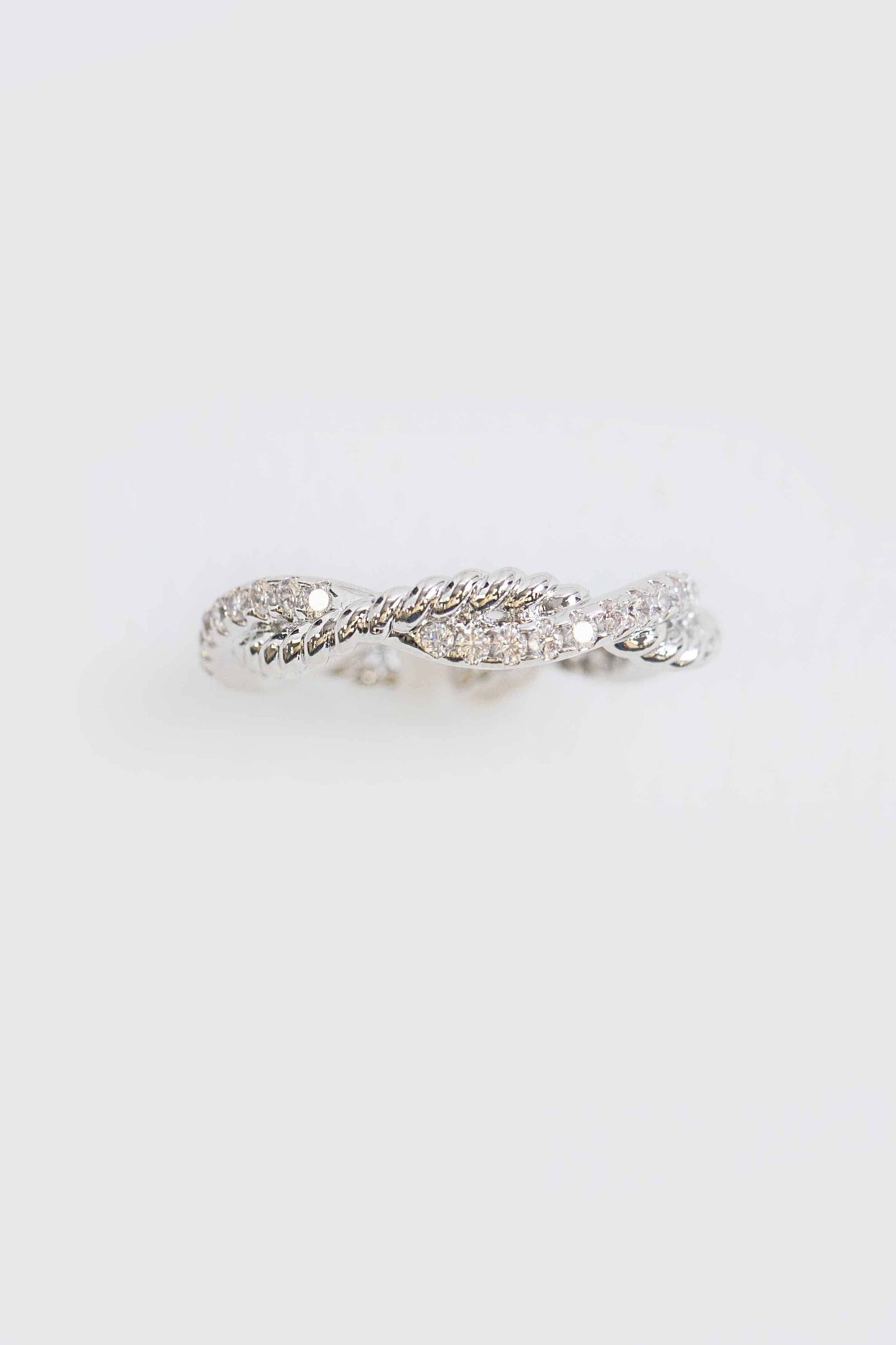 Sparkling Twist Adjustable Ring | Silver