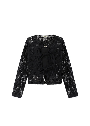Akita Black Top