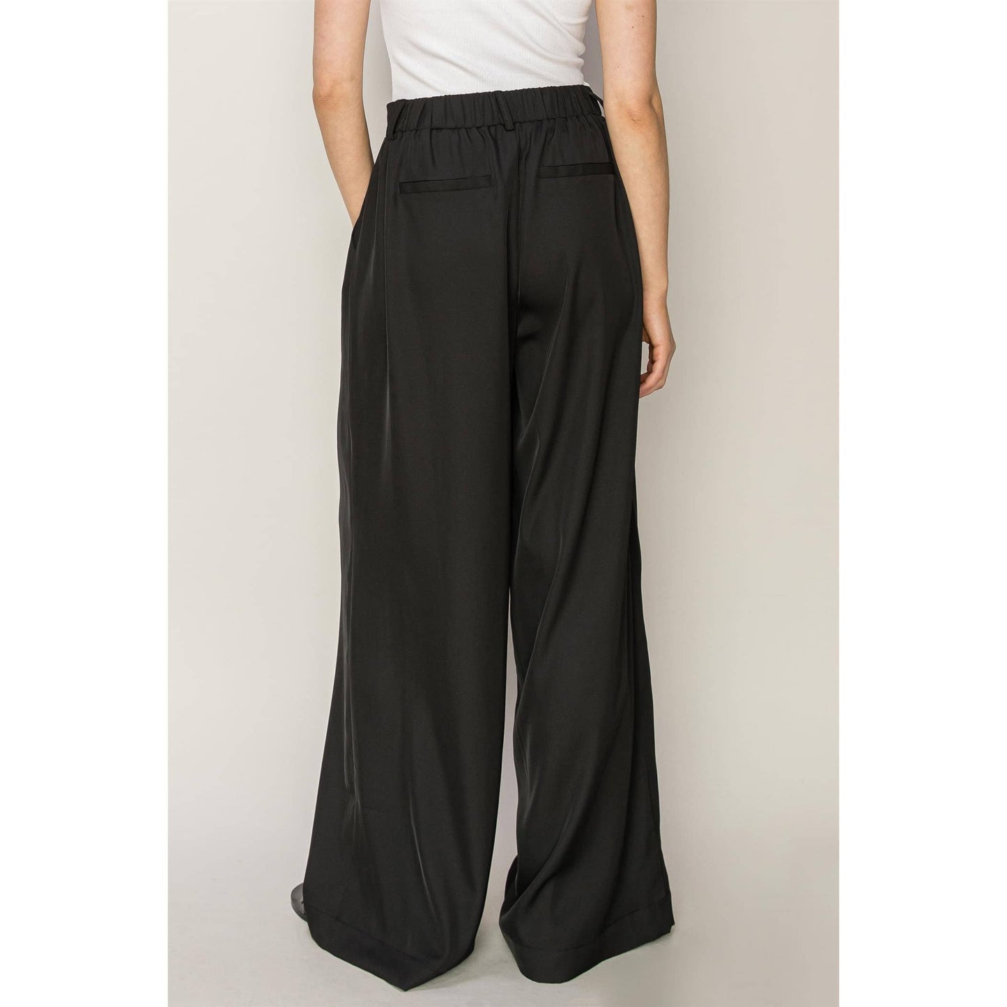 Shari High-Waist Pleated Pants