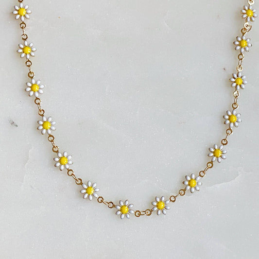 All Around Daisy Necklace