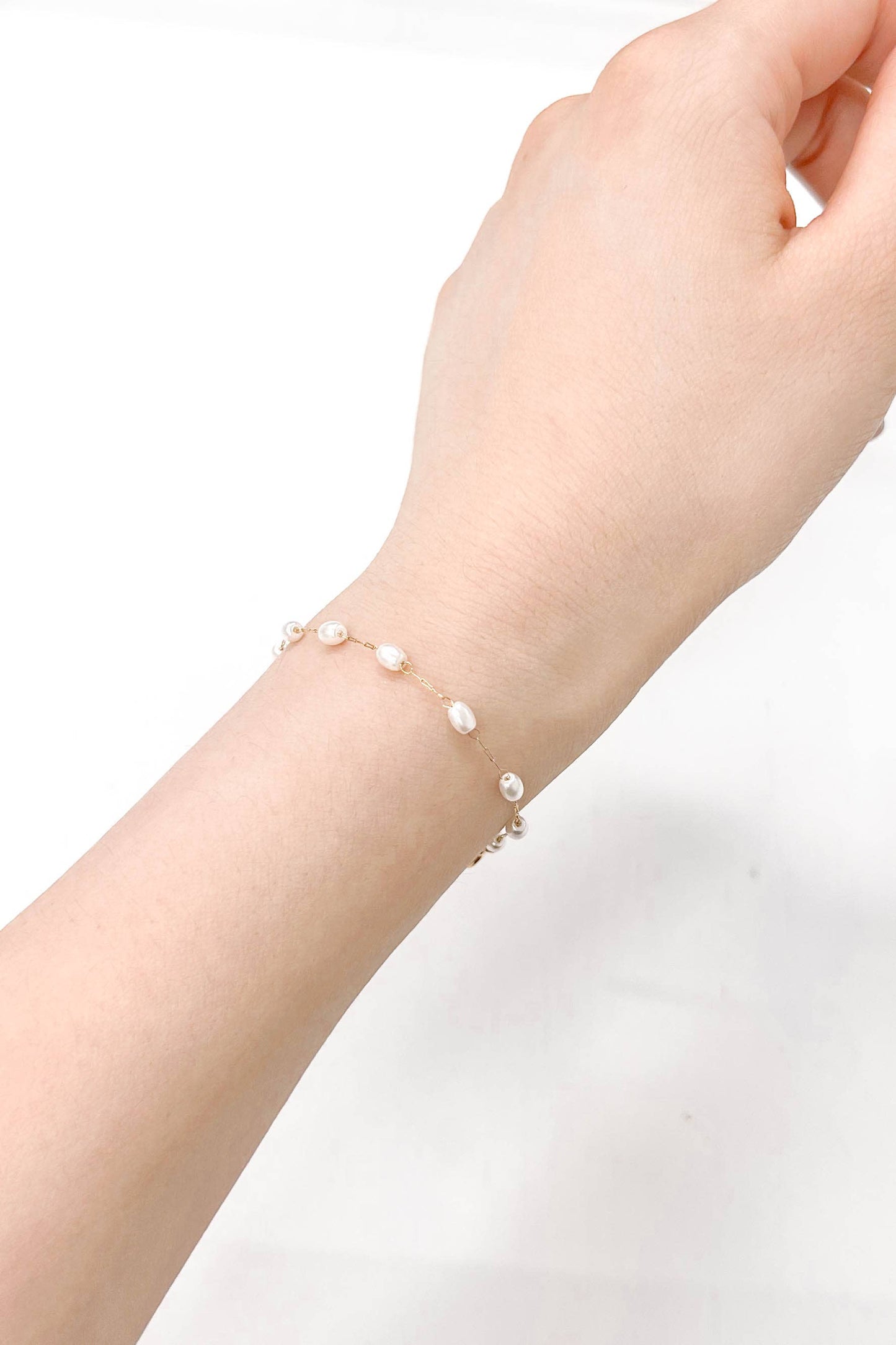 Oval Pearl Spaced Bracelet
