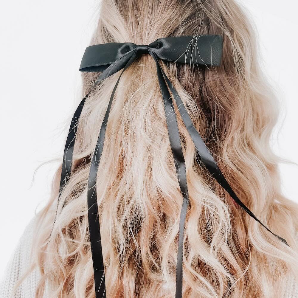 Dahlia Dainty Hair Bow Clip