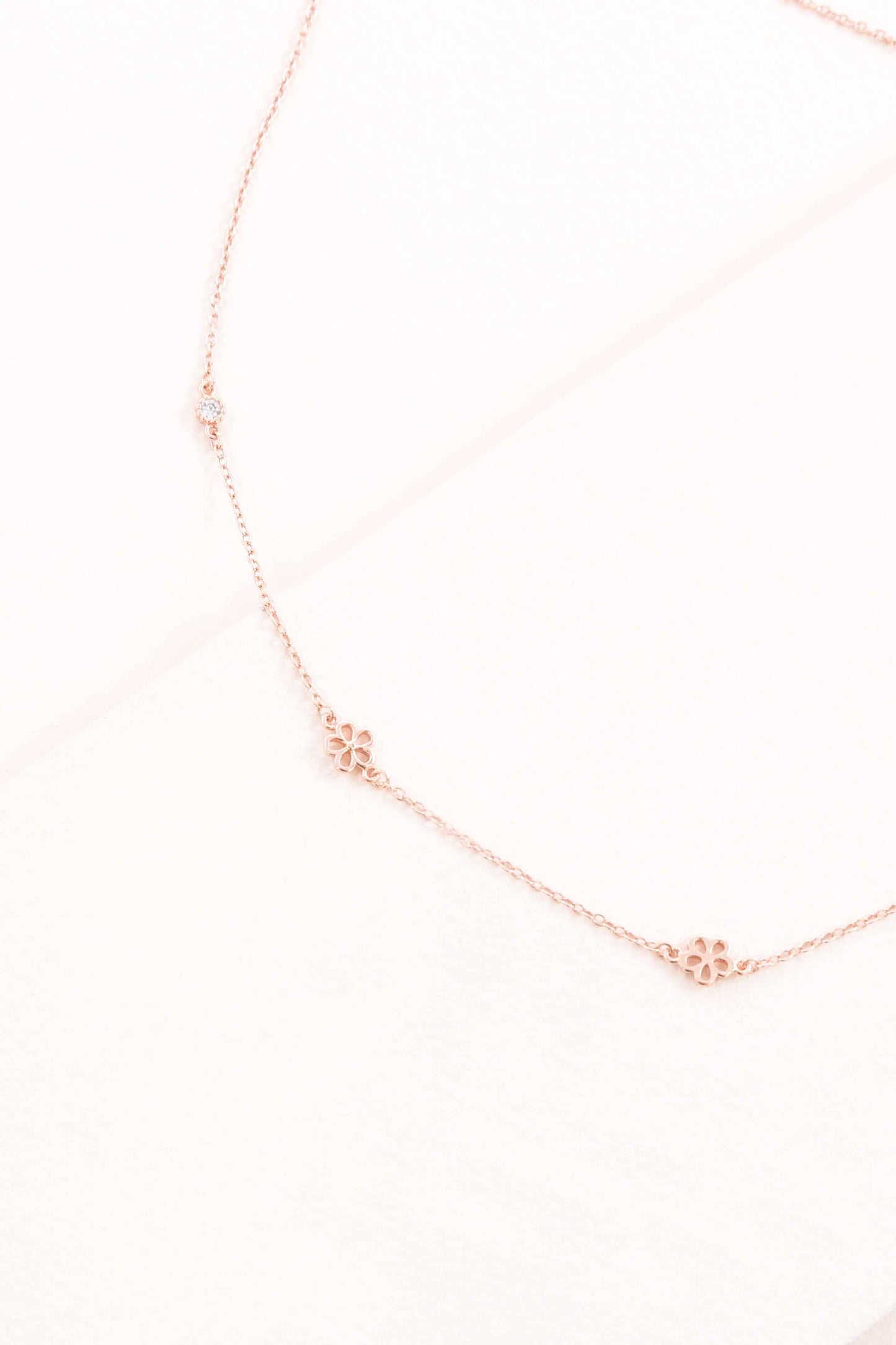 Daisy Strand Necklace (14K Rose Gold)