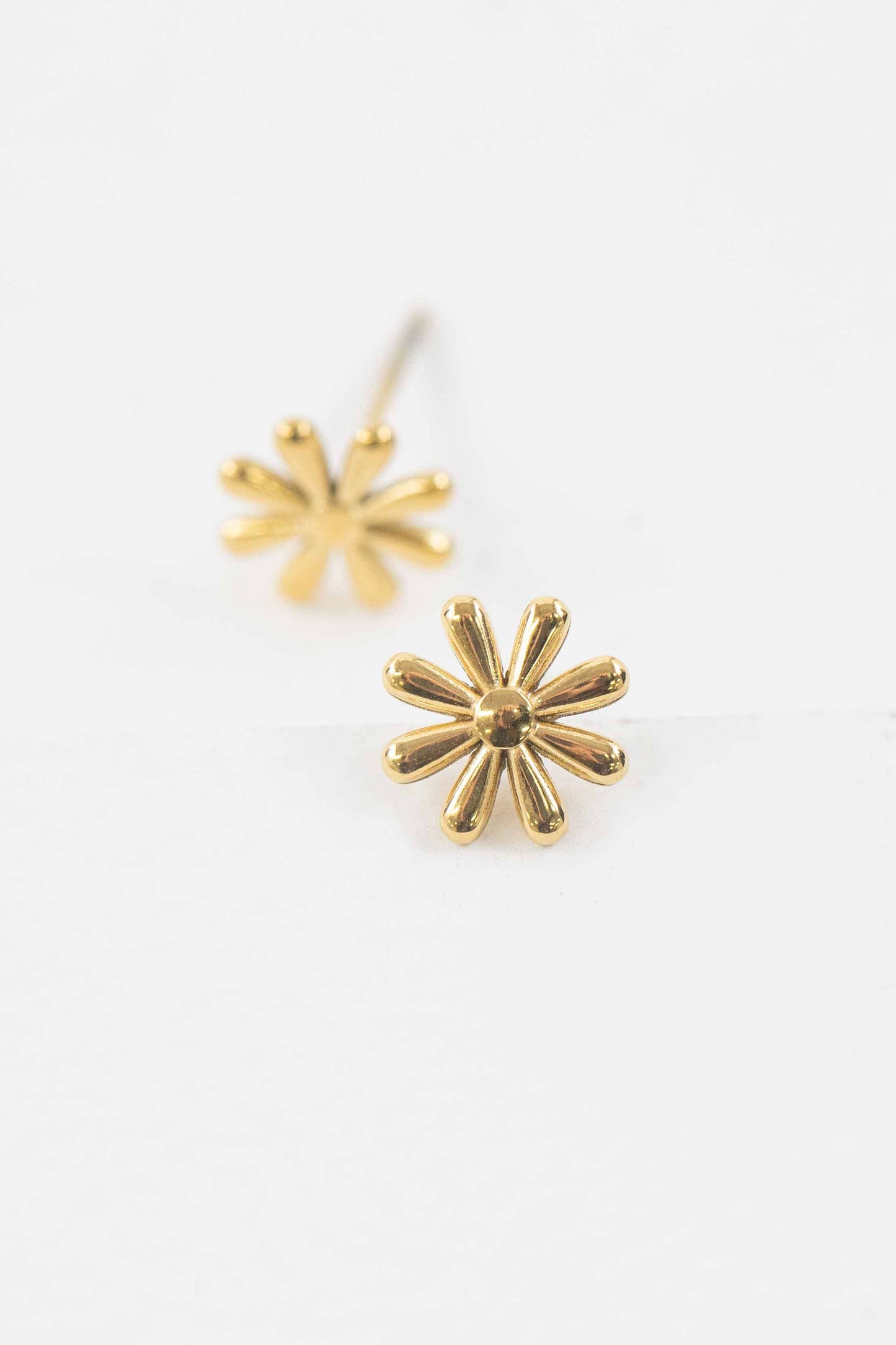Celandine Stud Earrings